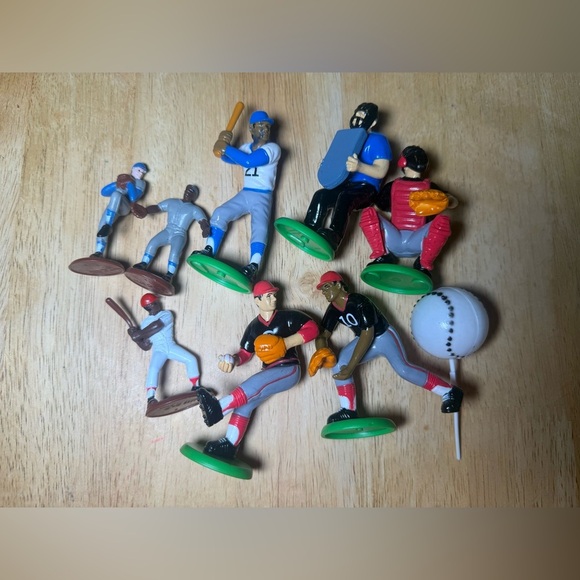 DecoPac Vintage Big League Promotions 9 Baseball Figurines/Cake Toppers,2002 - Picture 1 of 6